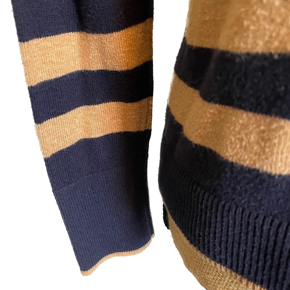 A New Day Sweater Long Sleeves Tan and Navy Size M - Picture 4 of 8
